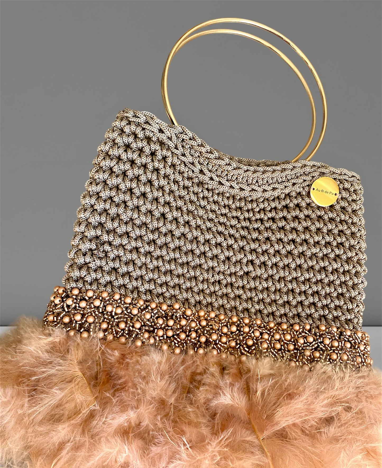 Sac Analia beige doré plumes et perles